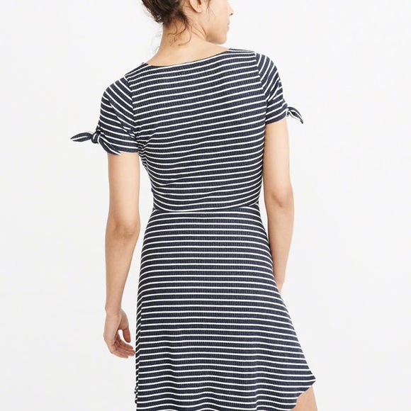Abercrombie & Fitch dress. Size L - Picture 3 of 3